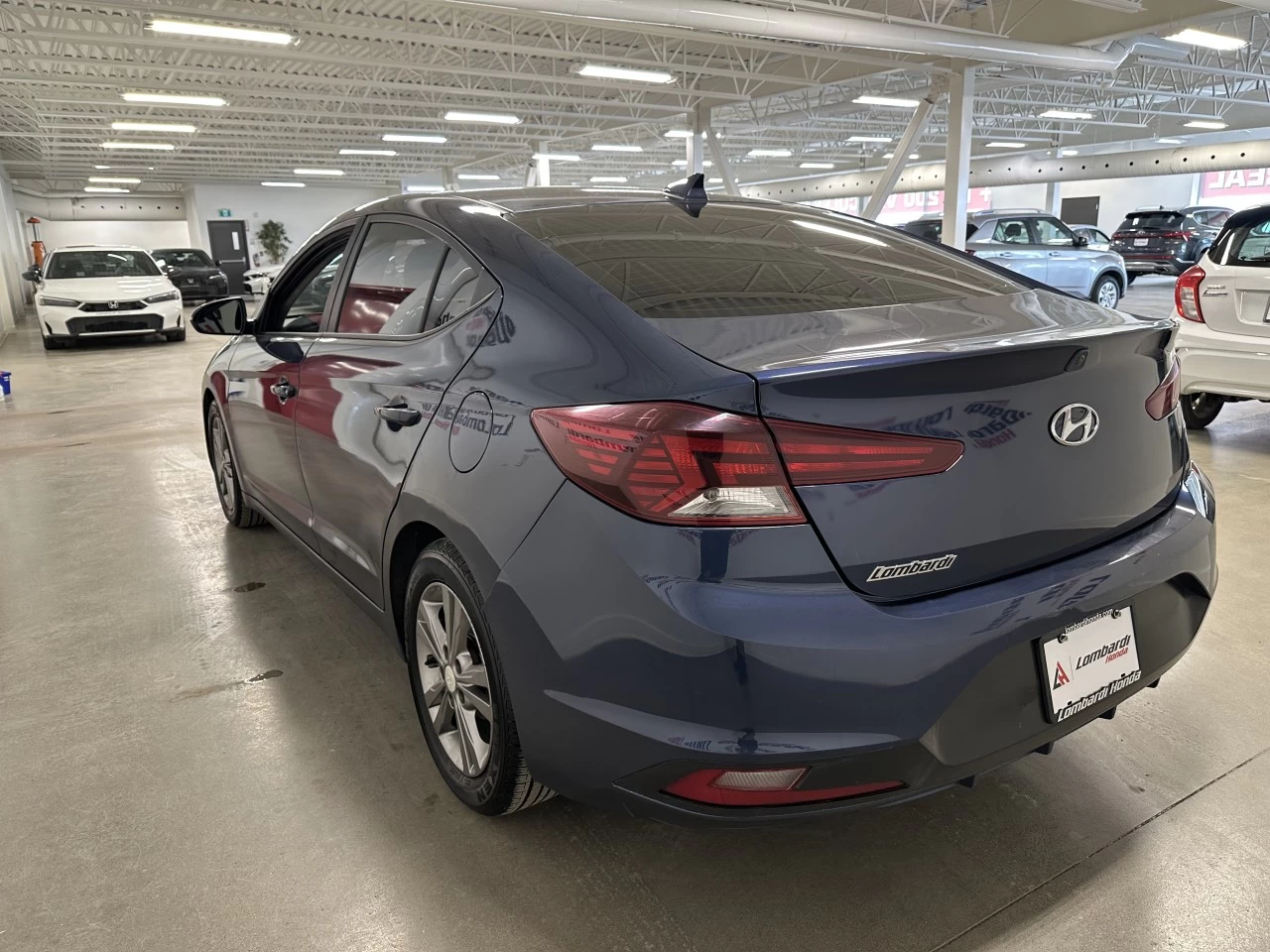 2019 Hyundai Elantra Preferred Main Image