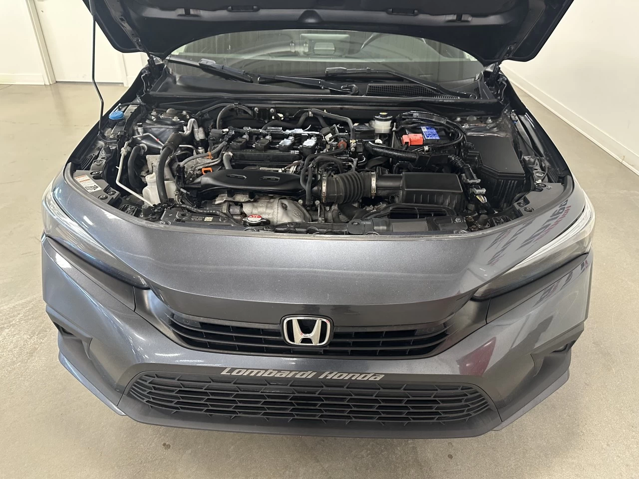 2022 Honda Civic Touring Main Image