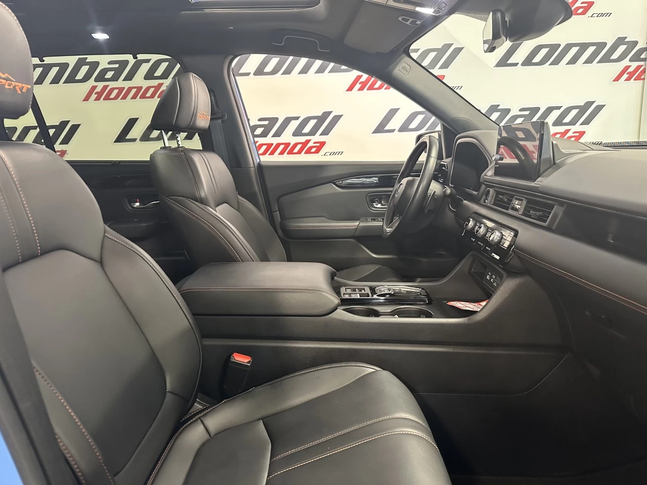 2023 Honda Pilot TrailSport Main Image