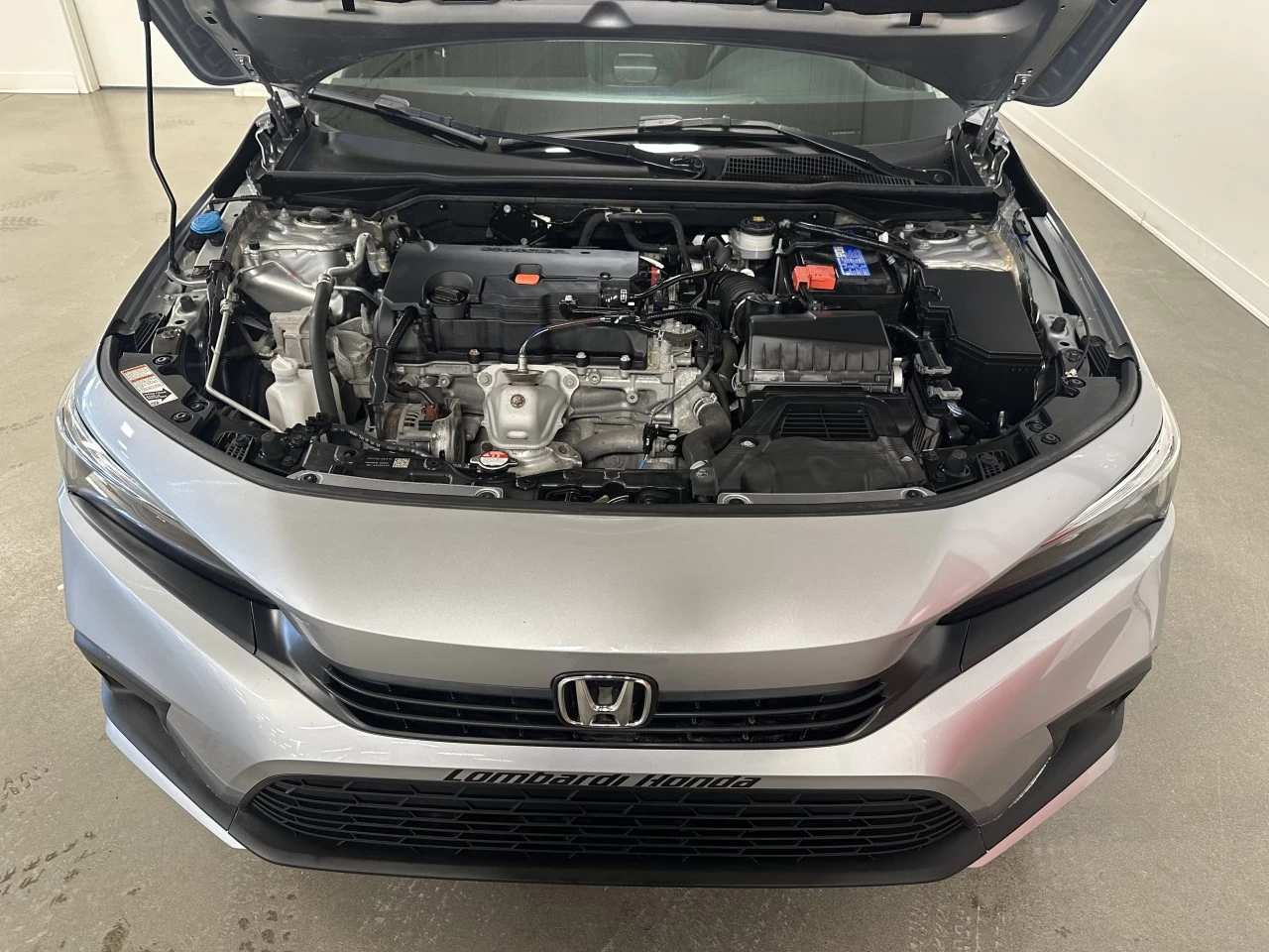 2023 Honda Civic LX Image principale