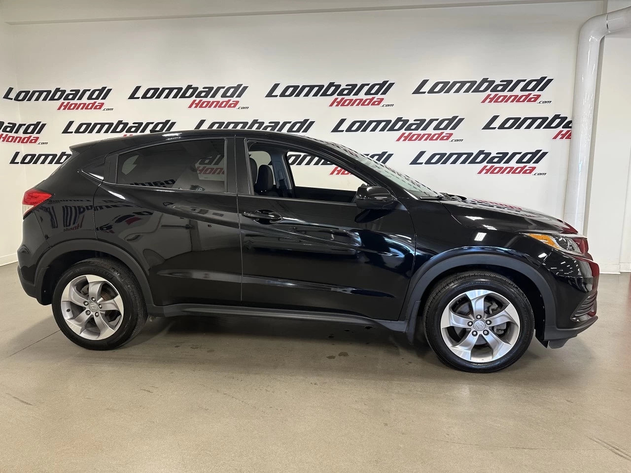 2022 Honda HR-V LX Main Image