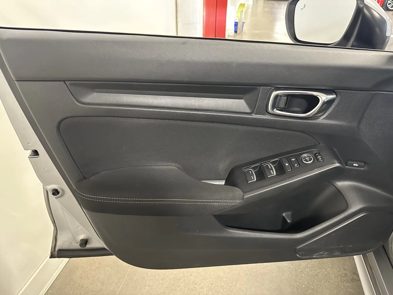 2022 Honda Civic LX Main Image
