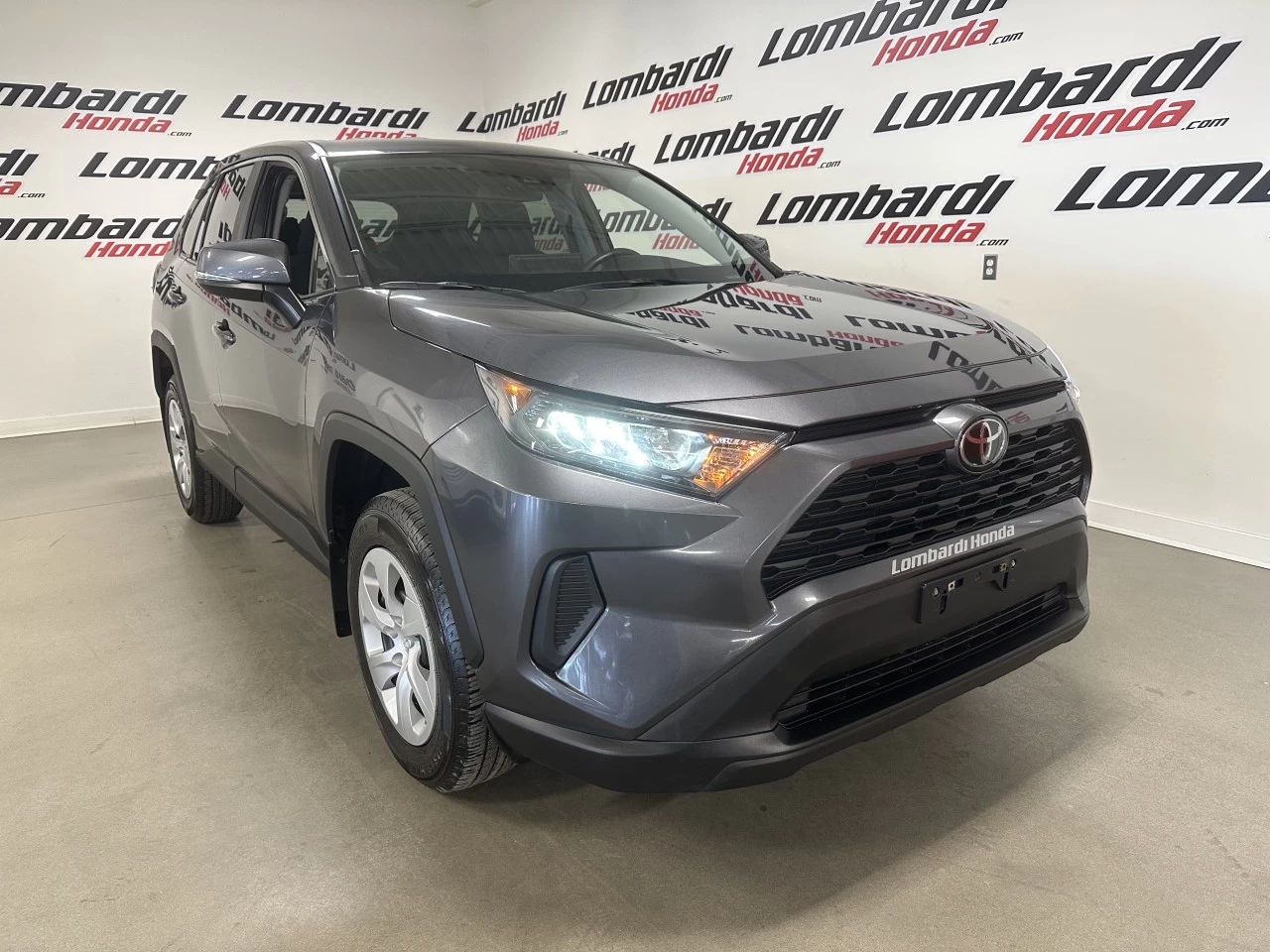 2024 Toyota RAV4 LE https://www.lombardihonda.com/resize/b990ff35b810a3abc0cc817b2ca24889-1