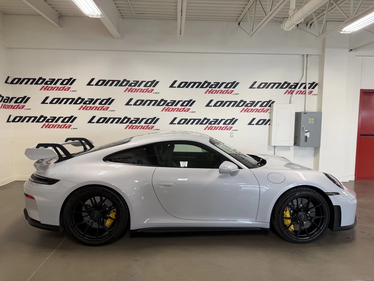 2026 Porsche 911 GT3 Main Image