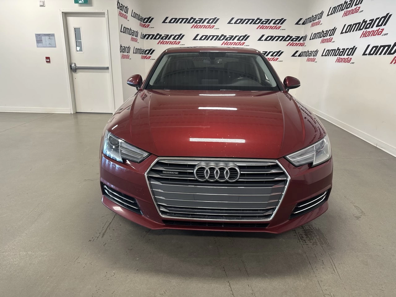 2017 Audi A4 Komfort Main Image