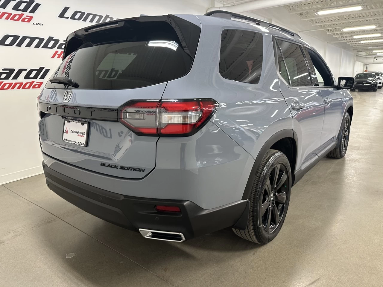 2023 Honda Pilot Black Edition Main Image