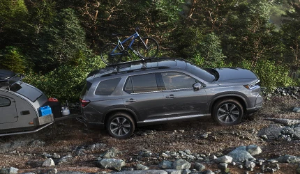 Bannière de New  2023 Pilot Touring AWD in Montreal