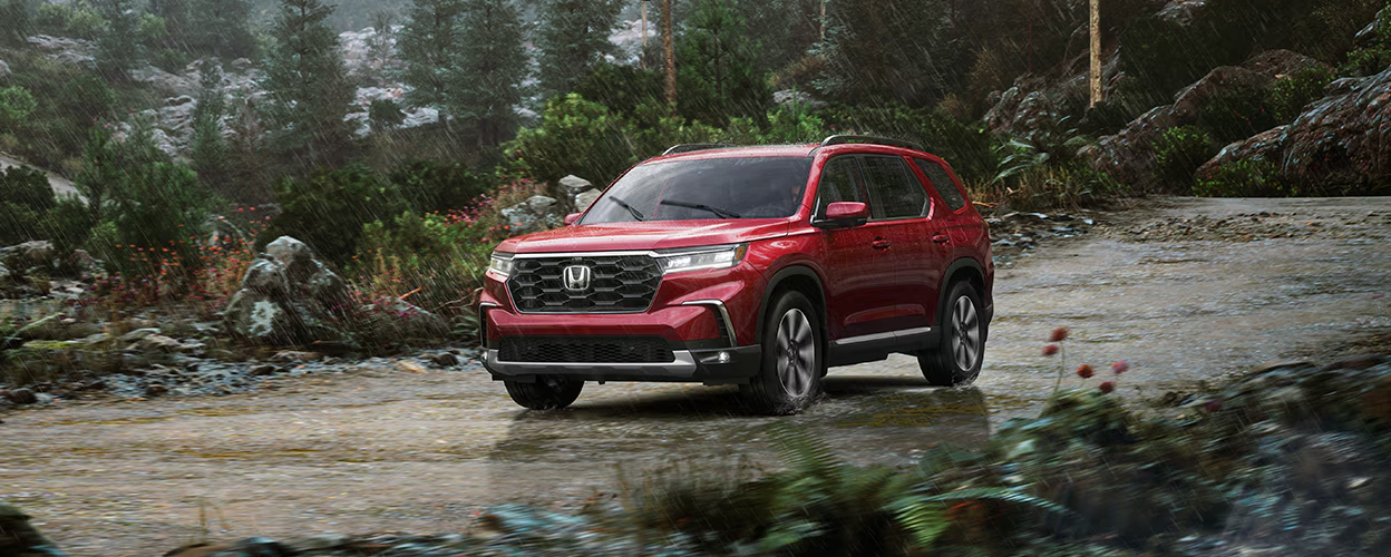 Honda Pilot. Honda Pilot 2025. Honda Pilot 2025 rouge.