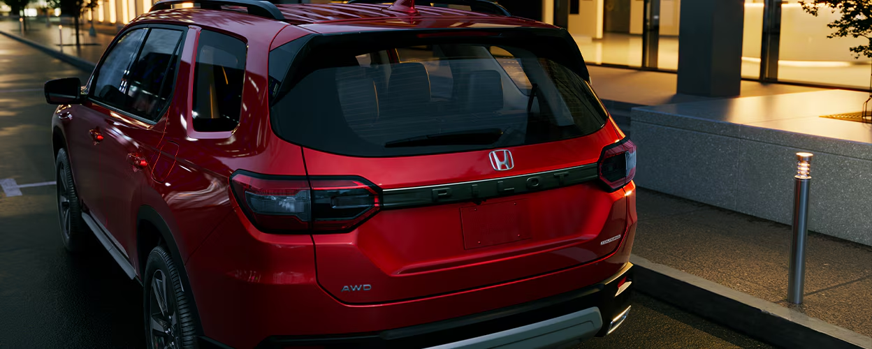 Honda Pilot 2024. Honda Pilot 2024 rouge. Concessionnaire Honda.