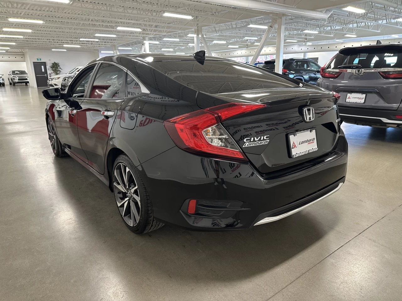 2020 Honda Civic
                                                    Touring Main Image