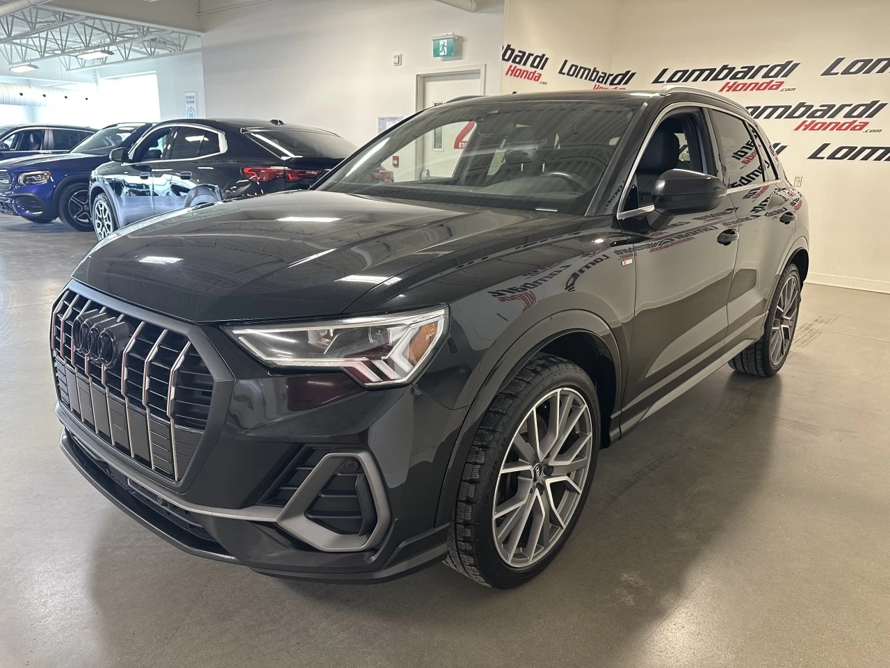 2019 Audi Q3 Technik Main Image