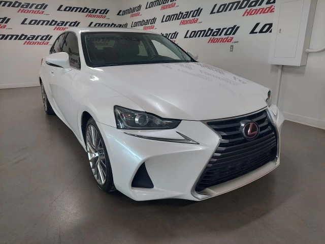 Lexus IS300 4dr Sdn AWD 2017