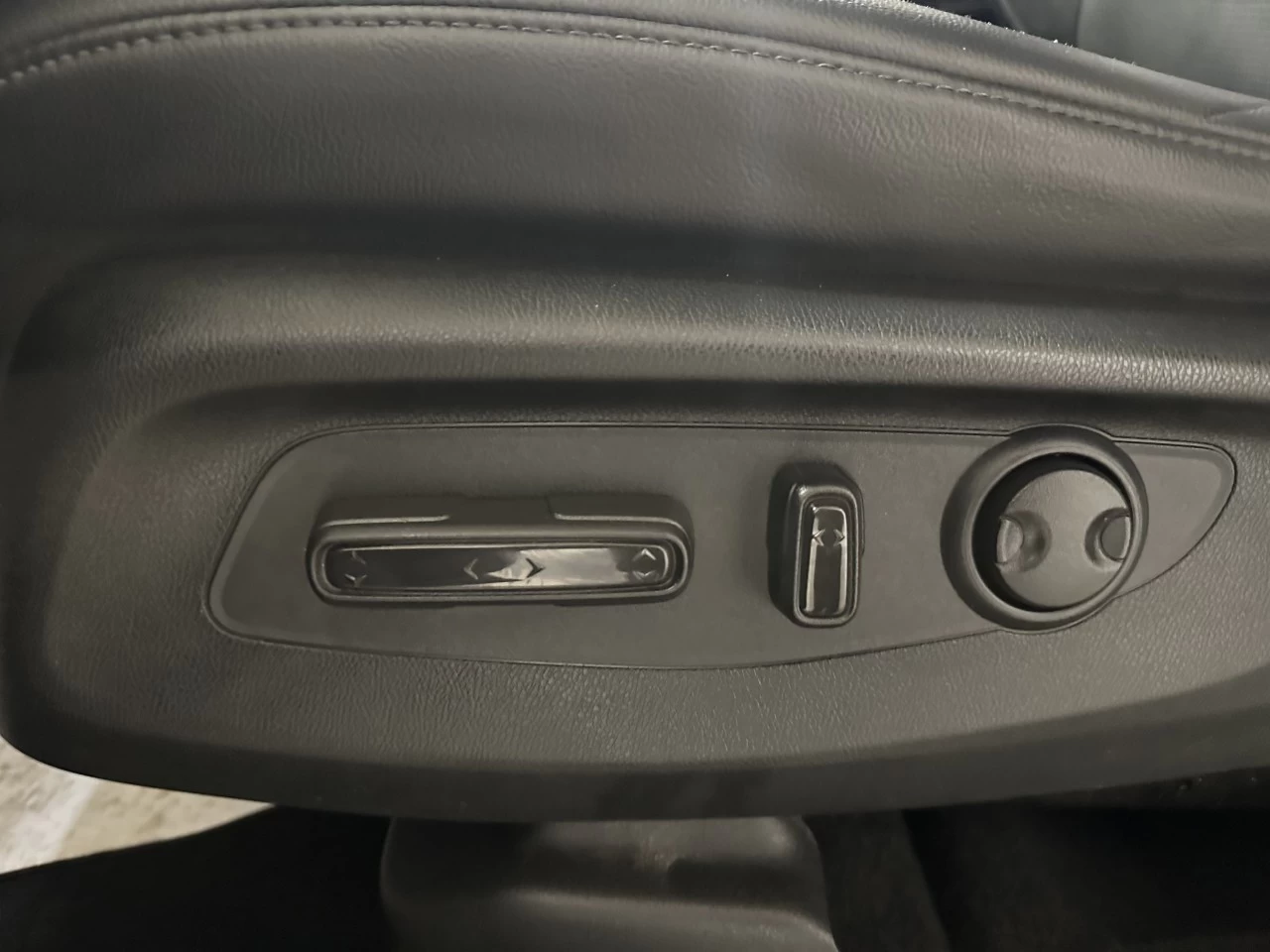 2023 Honda CR-V EX-L Main Image