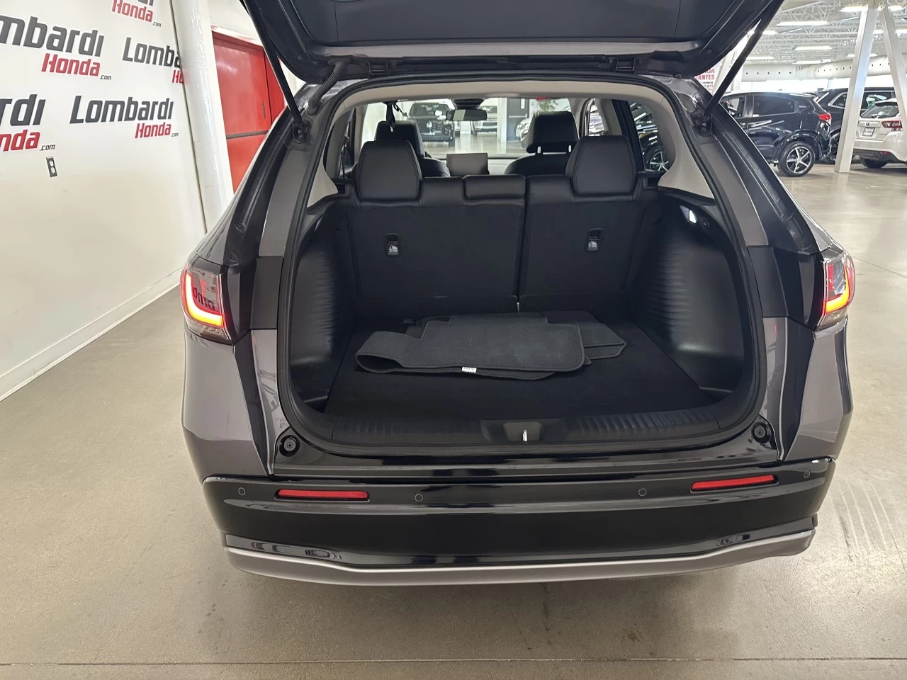 2023 Honda HR-V
                                                    EX-L Navi Main Image