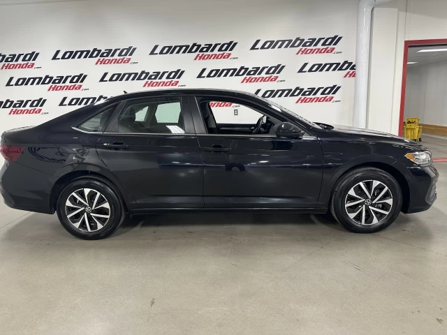 Volkswagen Jetta Trendline 2024