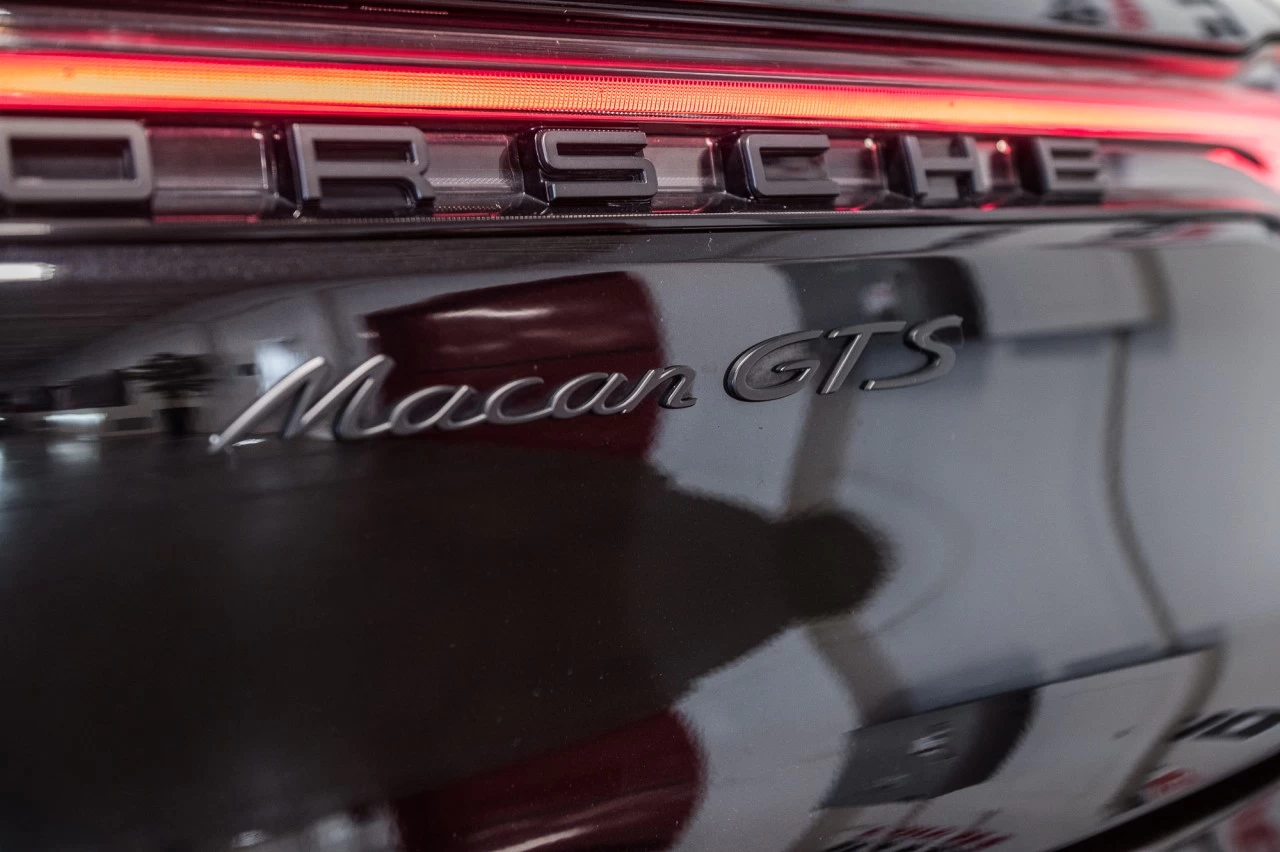 2024 Porsche Macan GTS https://www.lombardihonda.com/resize/b990ff35b810a3abc0cc817b2ca24889-1
