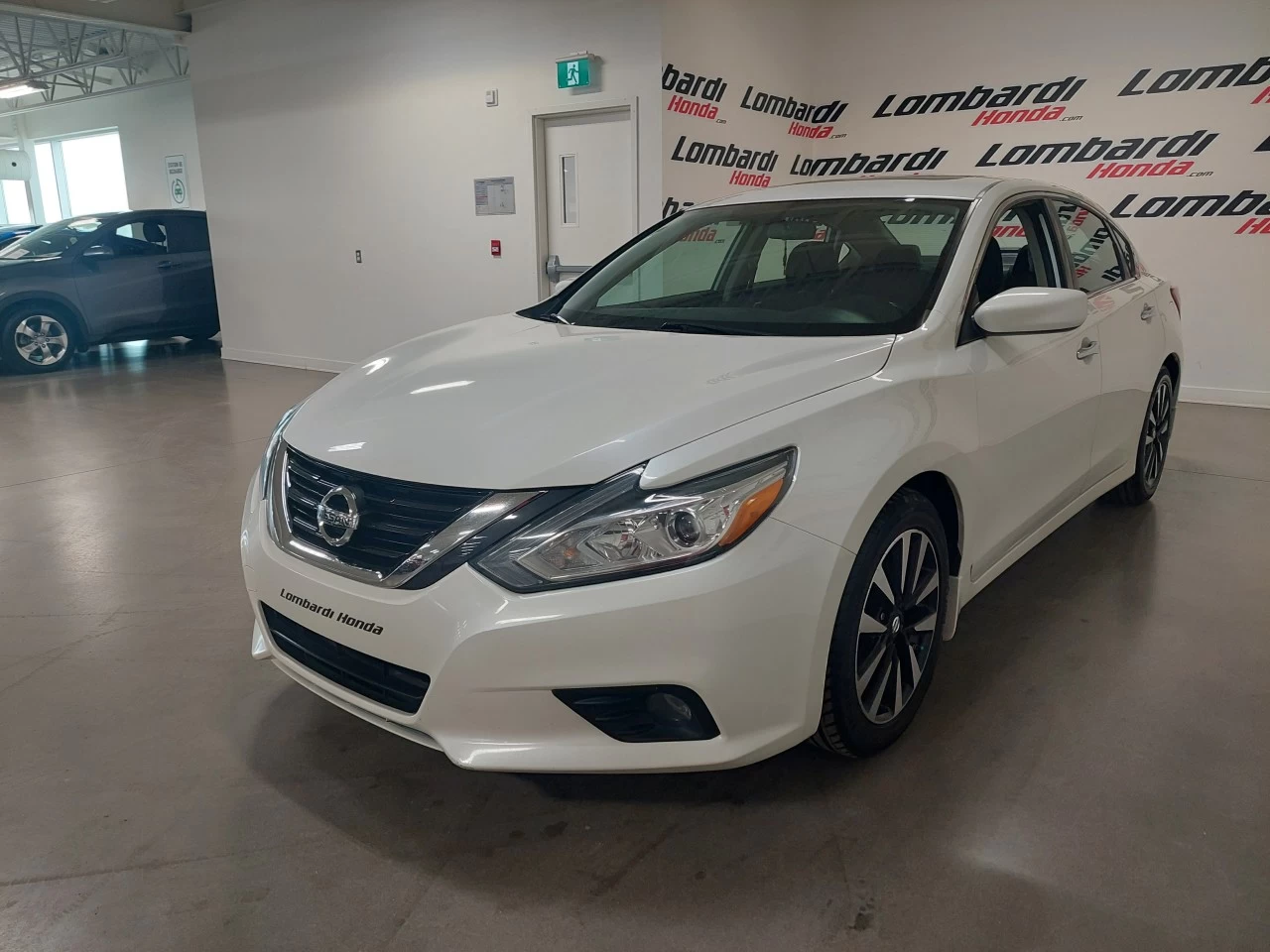 2018 Nissan Altima
                                                    2.5 Main Image