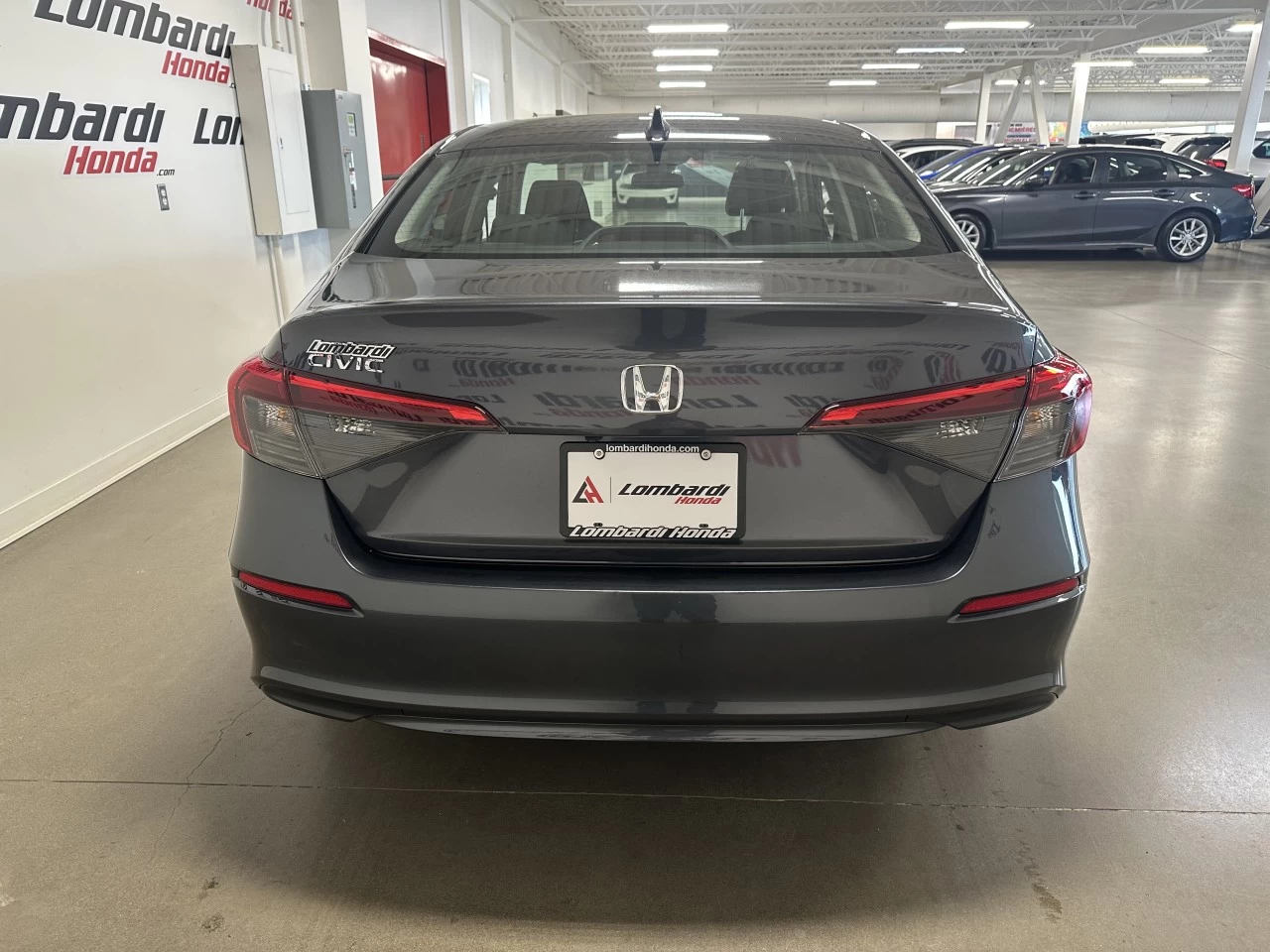 2024 Honda Civic LX-B Image principale