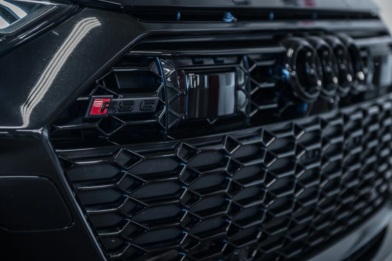 2024 Audi RS6 Performance Main Image