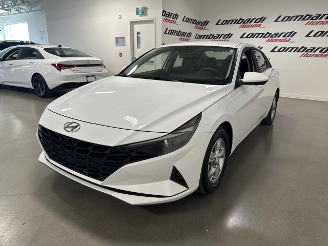Hyundai Elantra Essential 2022