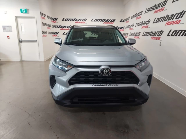 Toyota RAV4 LE 2021