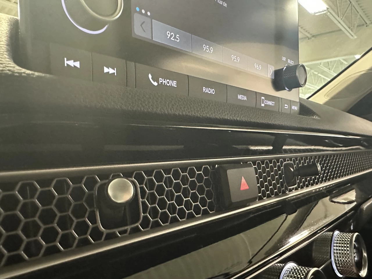 2022 Honda Civic
                                                    LX Main Image