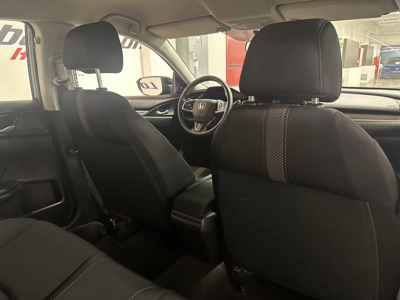 2021 Honda Civic Berline LX Image principale