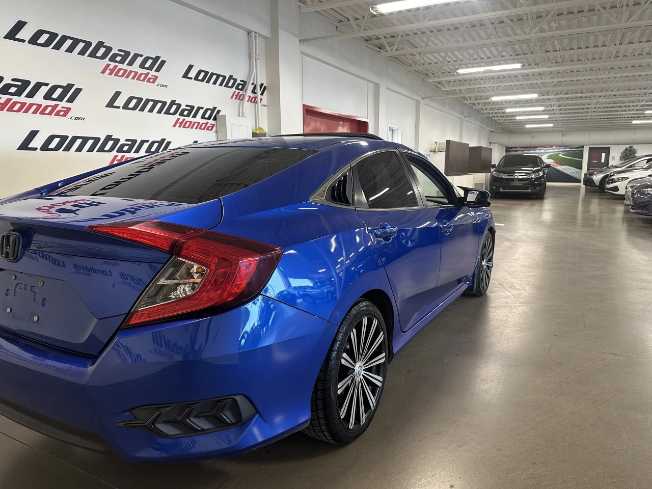 2018 Honda Civic EX Main Image