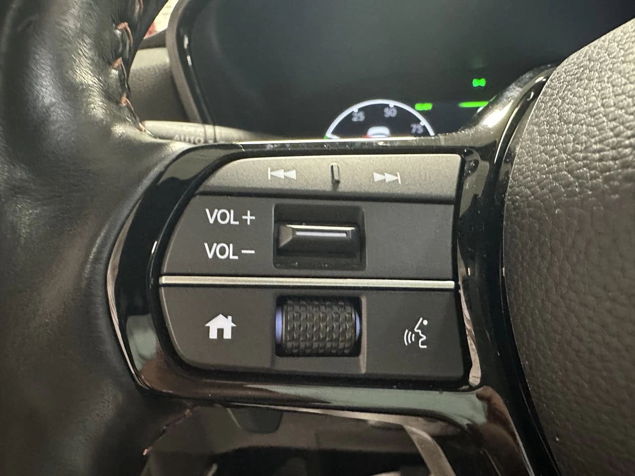 2024 Honda CR-V Touring Main Image