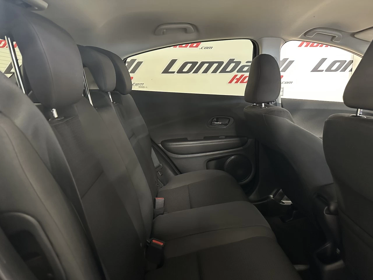 2022 Honda HR-V LX Main Image