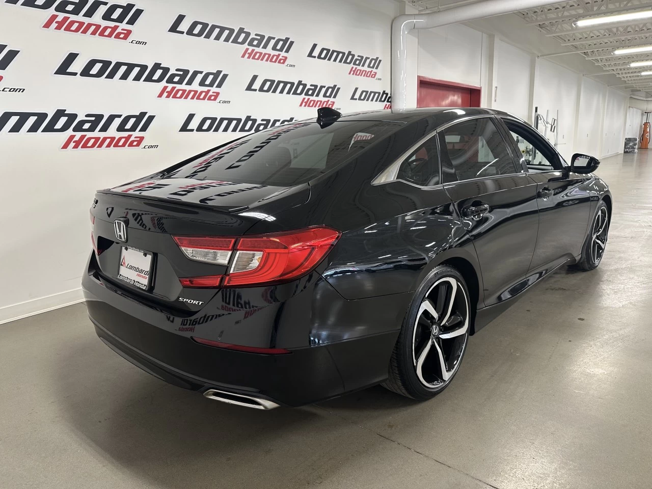 2021 Honda Accord
                                                    Sport Main Image
