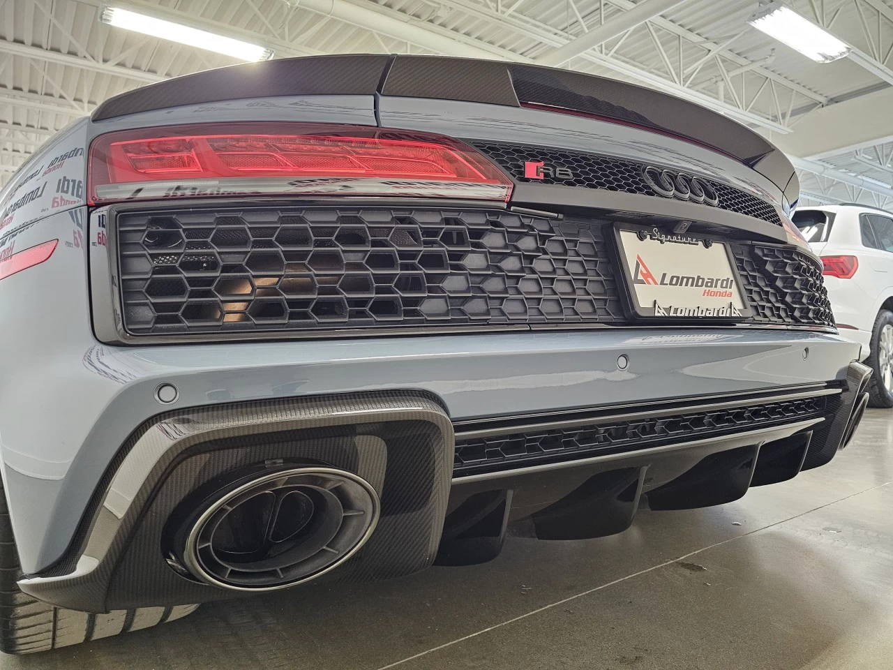 2023 Audi R8 V10 performance https://www.lombardihonda.com/resize/b990ff35b810a3abc0cc817b2ca24889-1