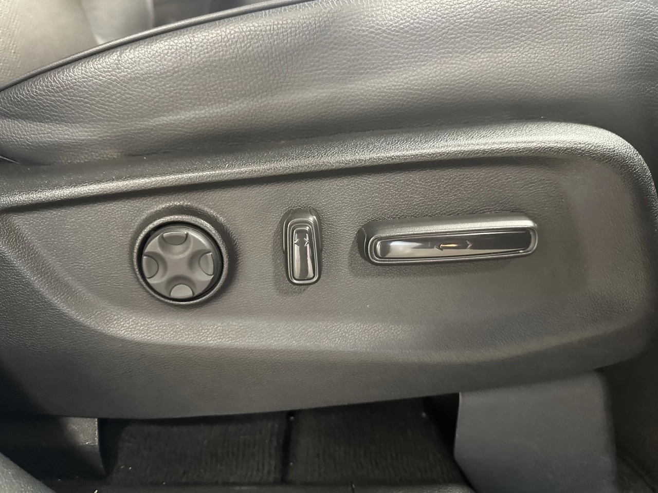 2023 Honda Odyssey Black Edition https://www.lombardihonda.com/resize/b990ff35b810a3abc0cc817b2ca24889-1