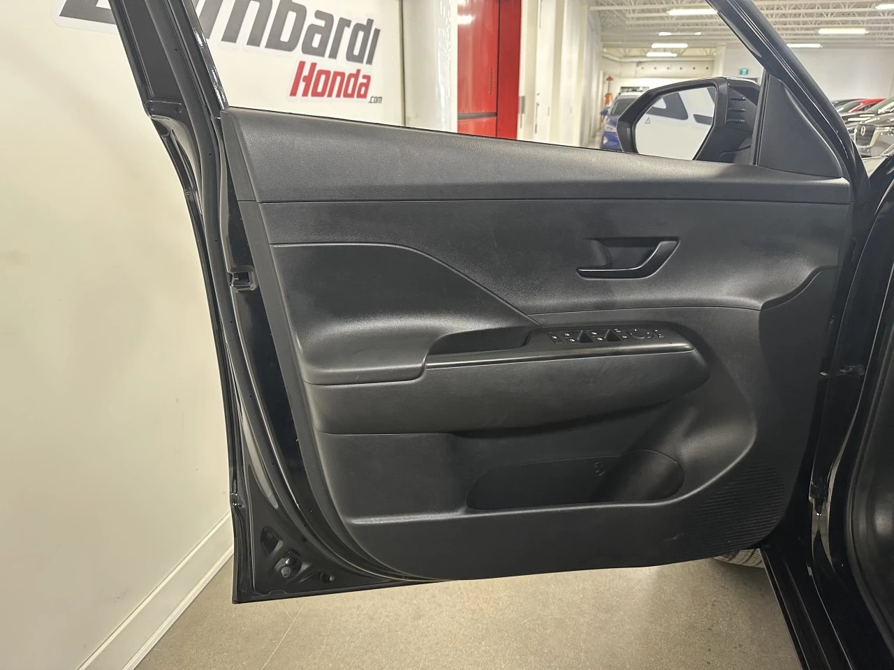 2024 Hyundai Kona Preferred Main Image