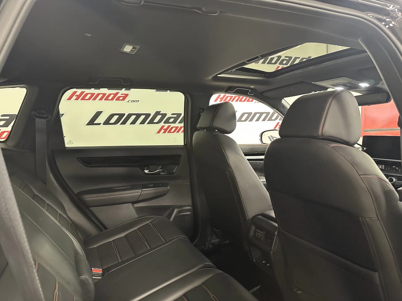 2024 Honda CR-V Touring Main Image