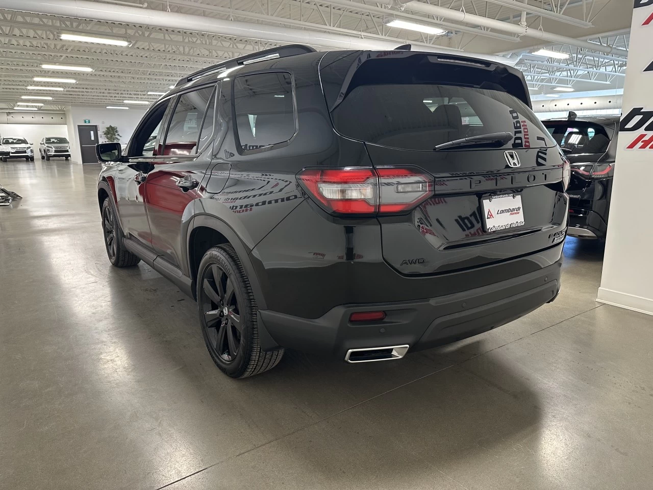 2023 Honda Pilot
                                                    Black Edition Main Image