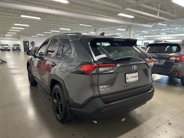 Toyota RAV4 XLE 2021
