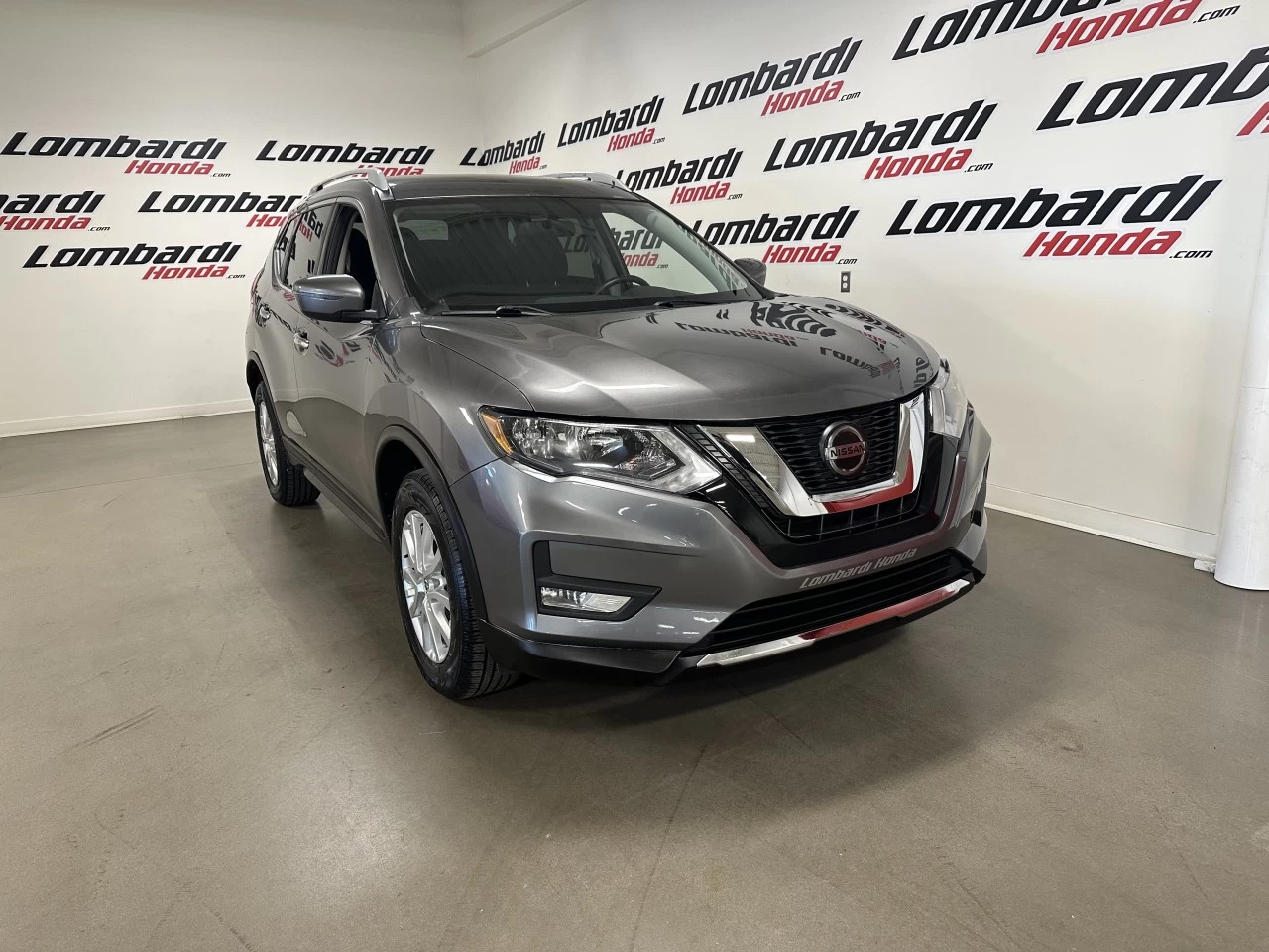 2018 Nissan Rogue SV Image principale