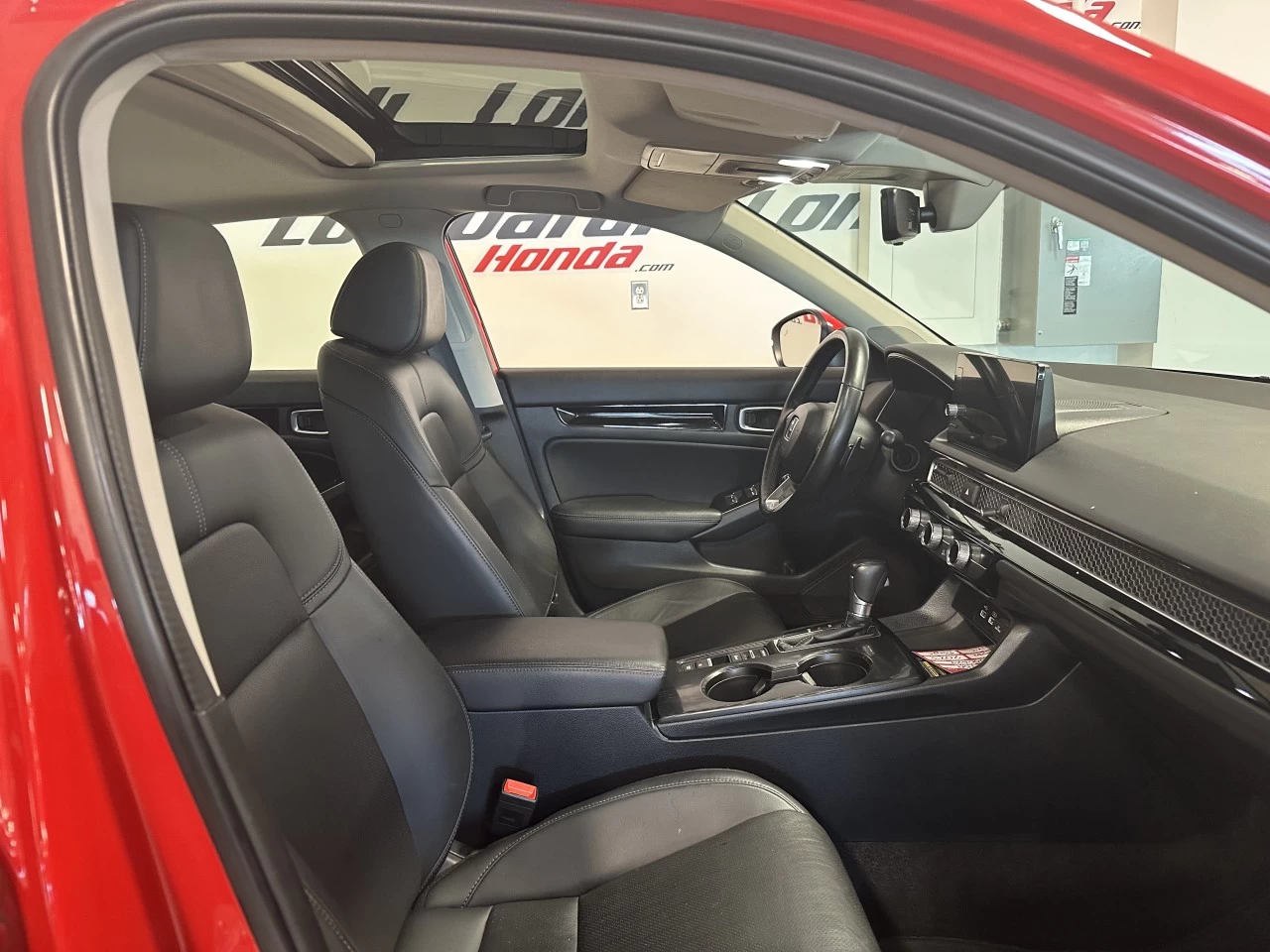 2023 Honda Civic
                                                    Touring Image principale