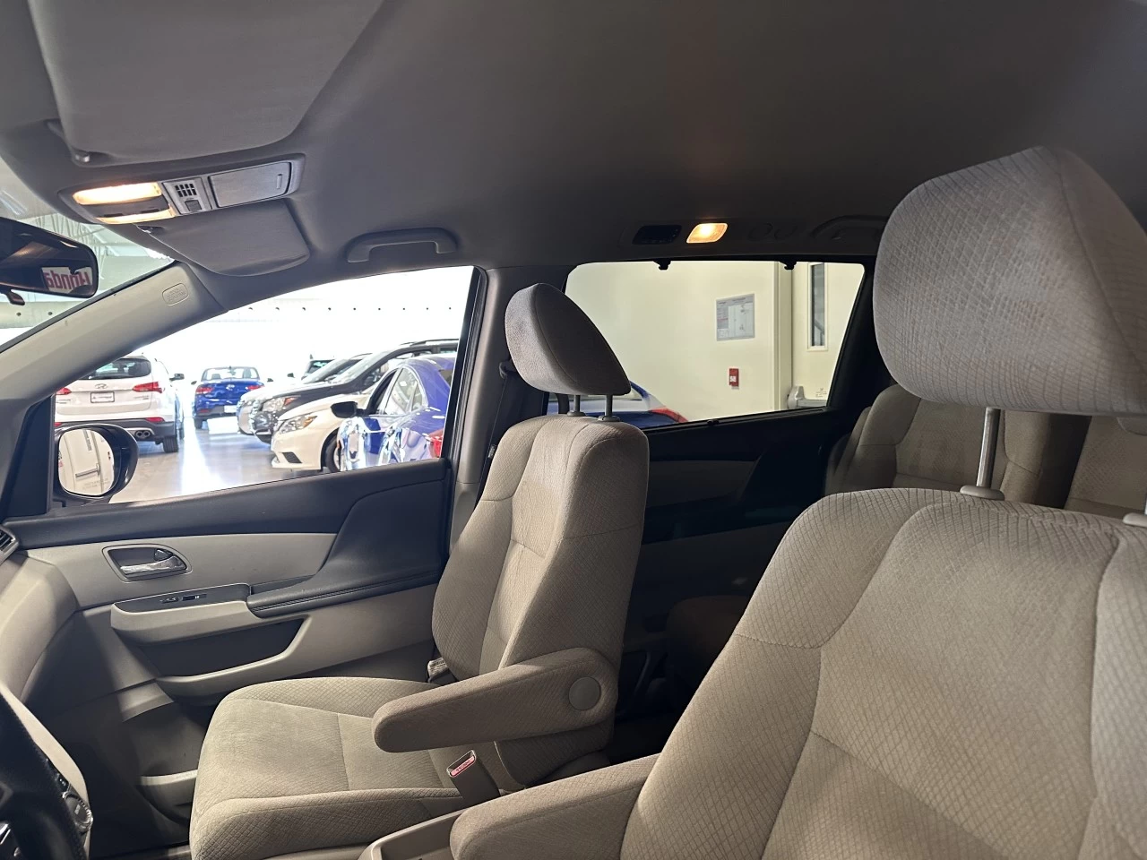2016 Honda Odyssey EX https://www.lombardihonda.com/resize/b990ff35b810a3abc0cc817b2ca24889-1