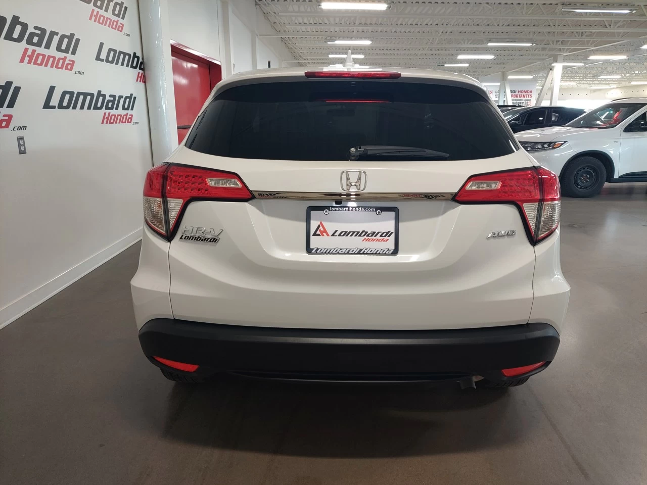 2019 Honda HR-V
                                                    LX Main Image