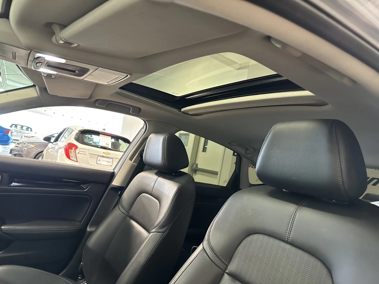 2024 Honda Civic Touring Main Image