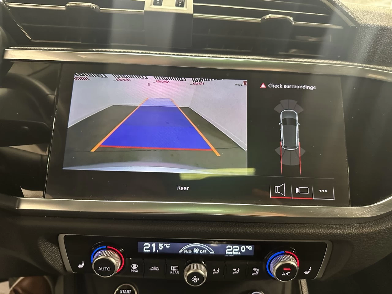 2025 Audi Q3 40 TFSI quattro Main Image