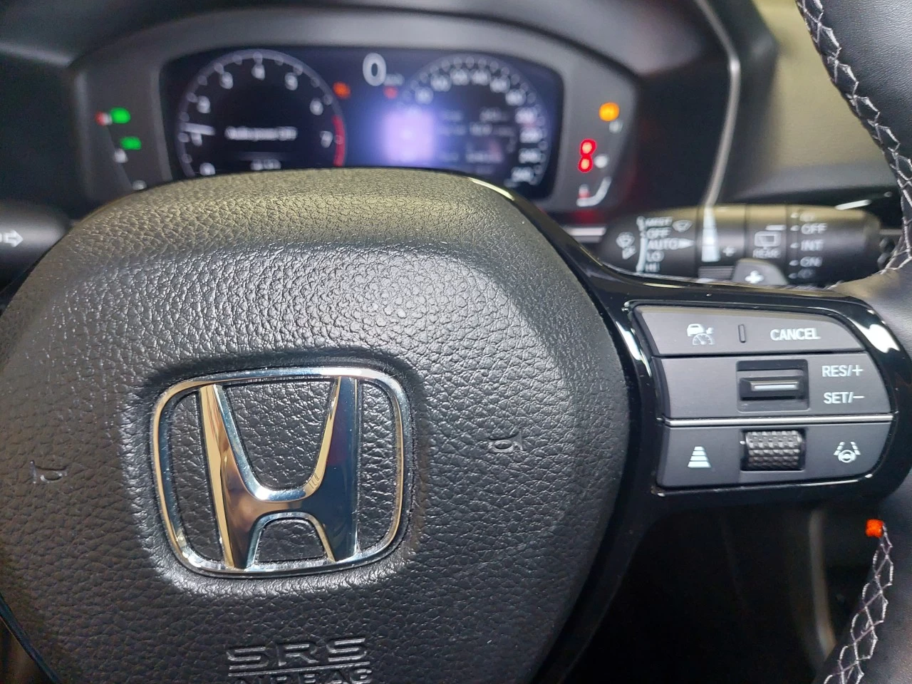 2022 Honda Civic Hayon
                                                    Sport Touring Main Image