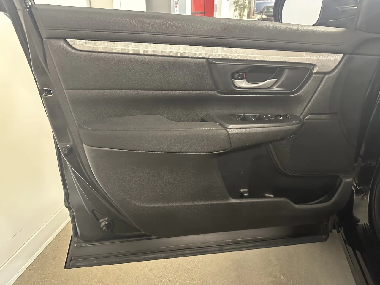 2020 Honda CR-V
                                                    LX Image principale