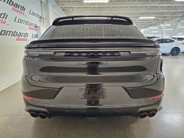 Porsche Cayenne GTS 2026