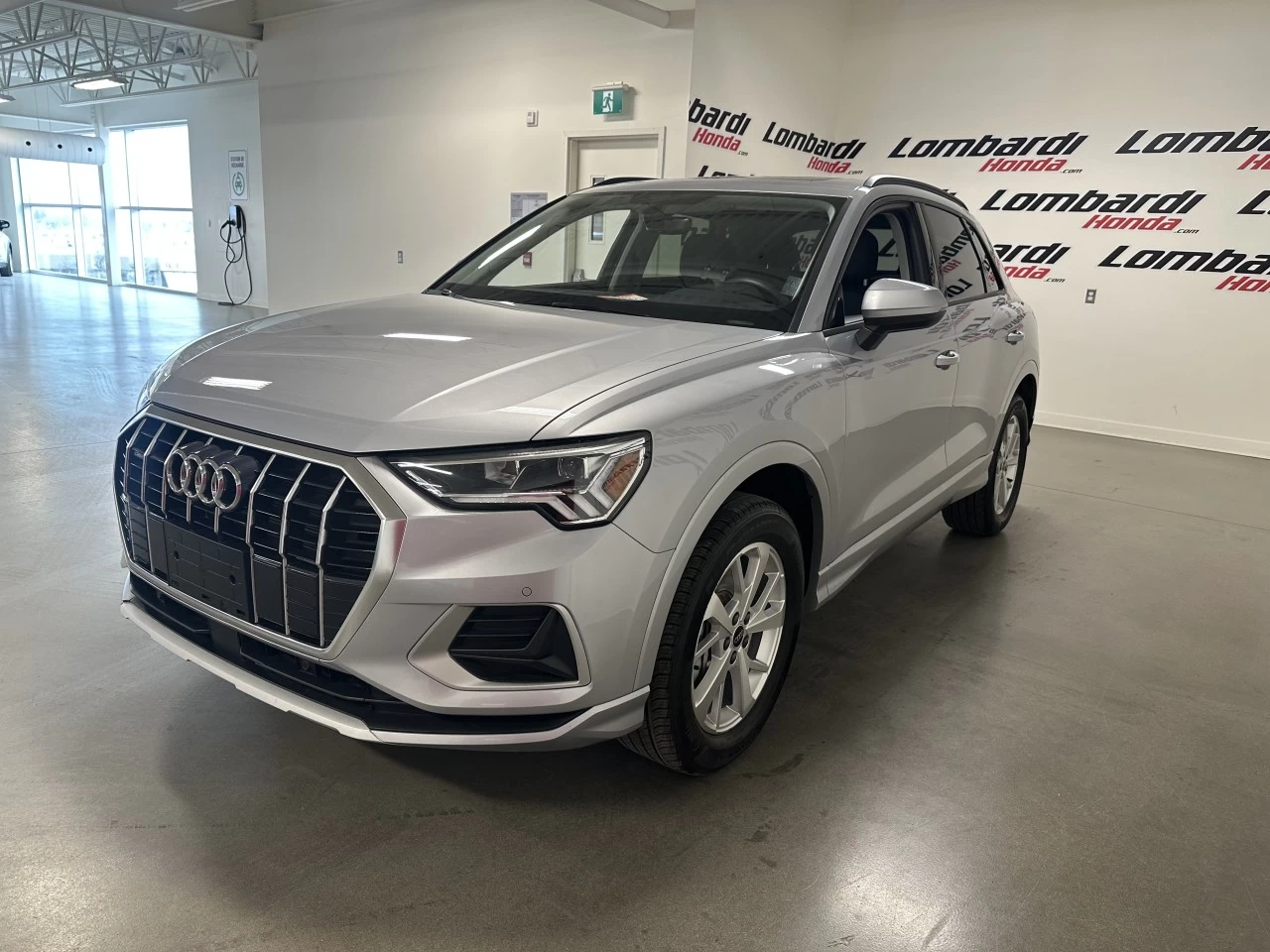 2025 Audi Q3 40 TFSI quattro Main Image