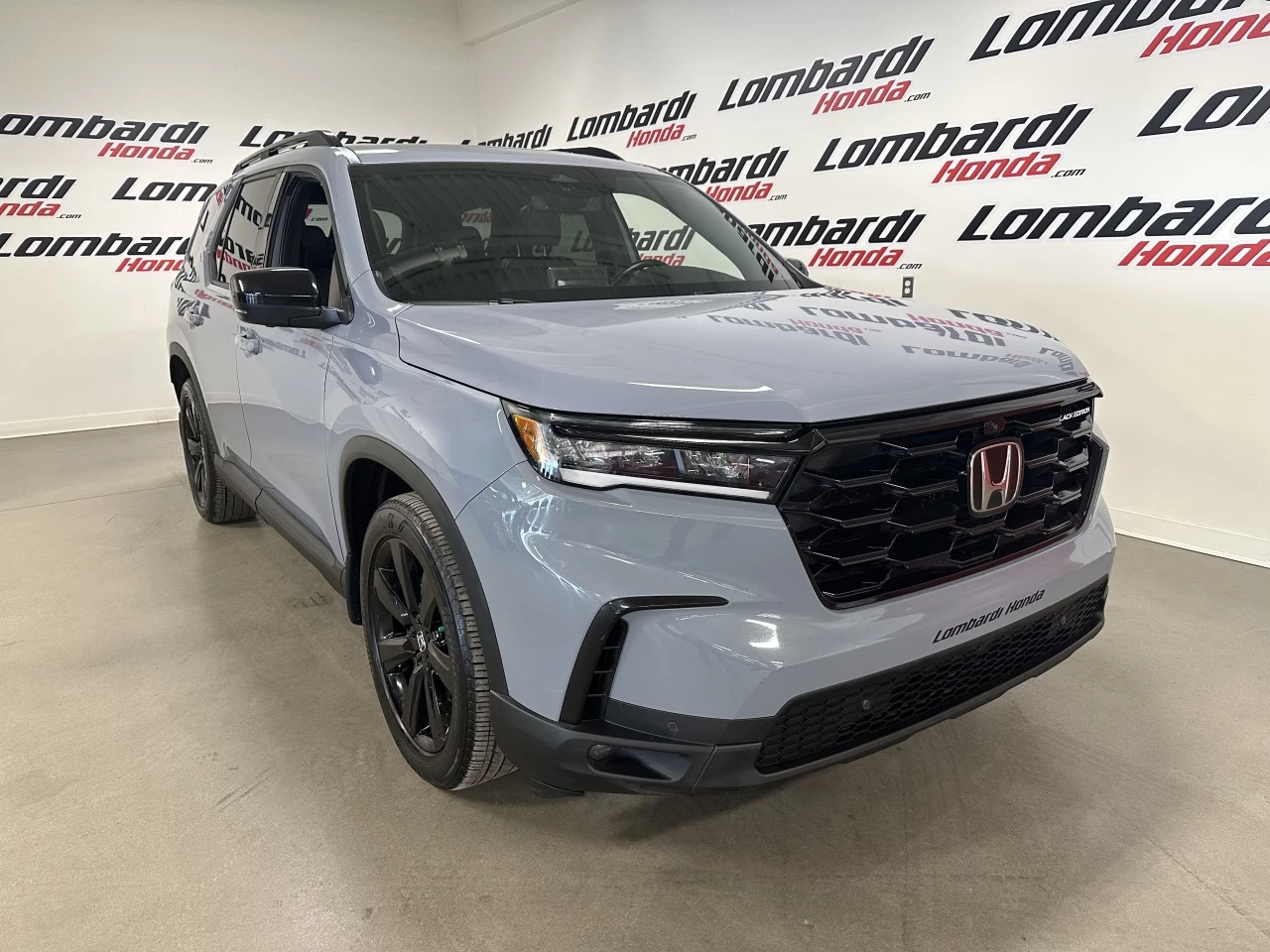 2023 Honda Pilot Black Edition https://www.lombardihonda.com/resize/b990ff35b810a3abc0cc817b2ca24889-1