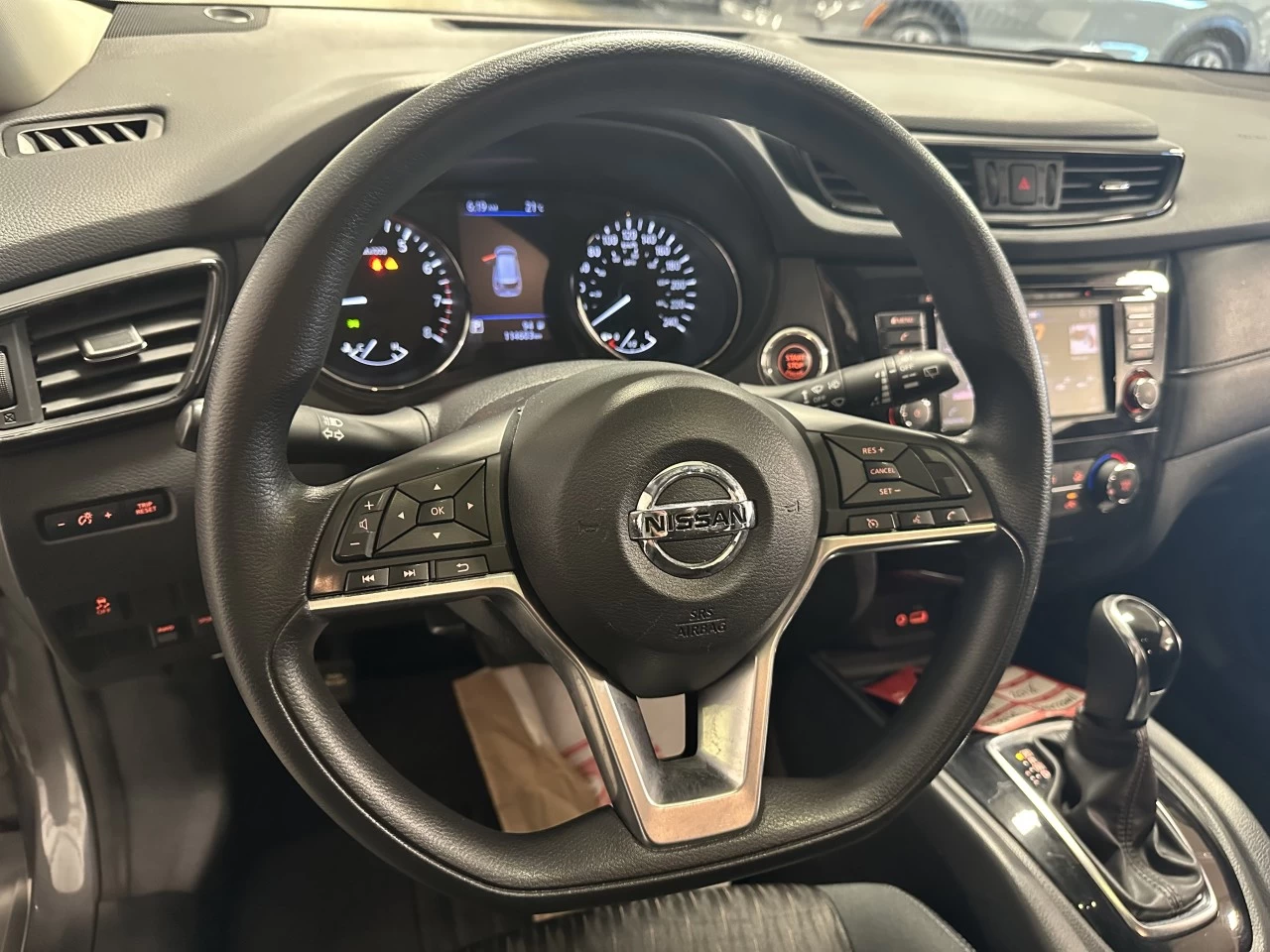 2018 Nissan Rogue SV Image principale