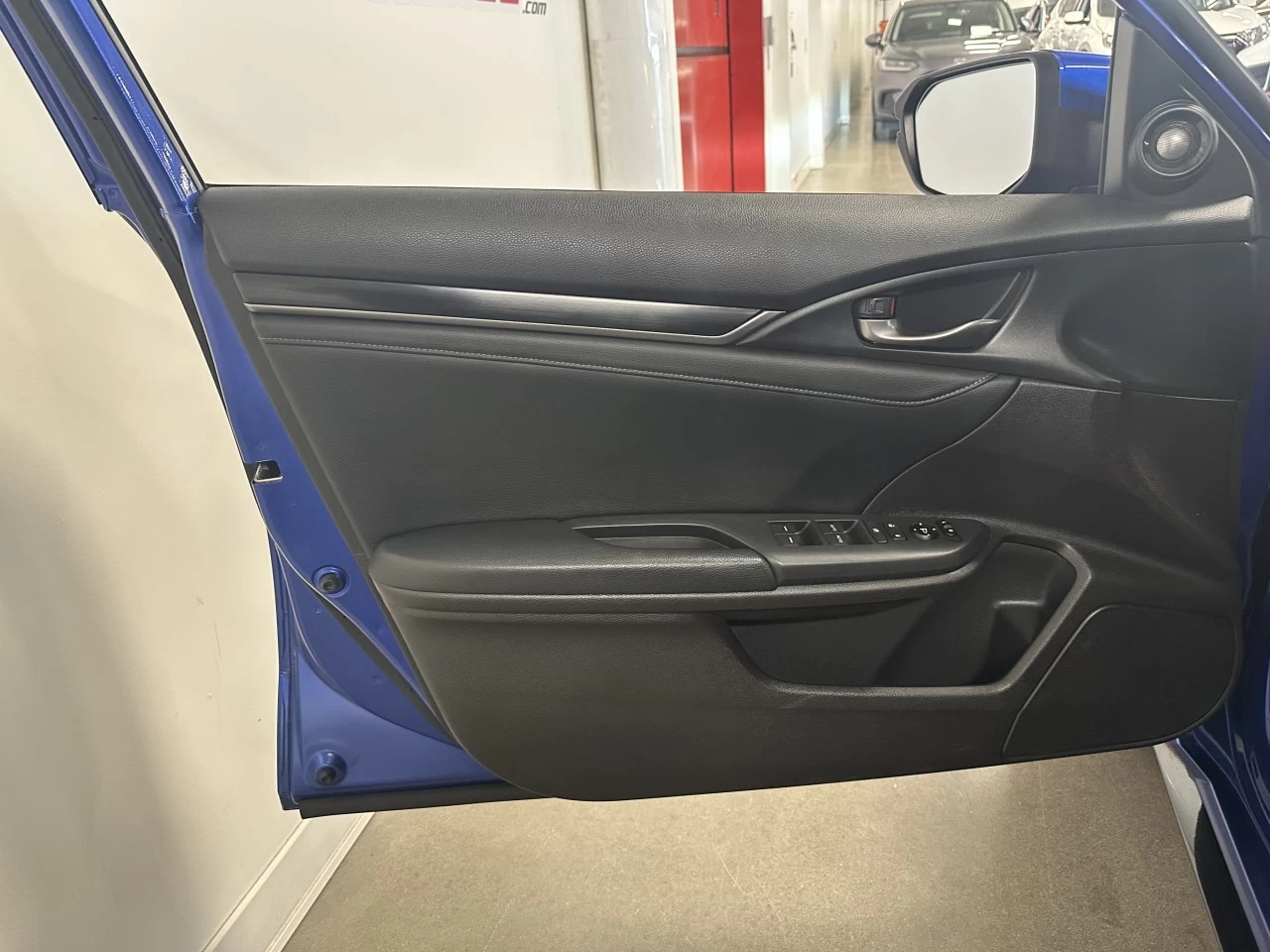 2020 Honda Civic Sport Touring Main Image